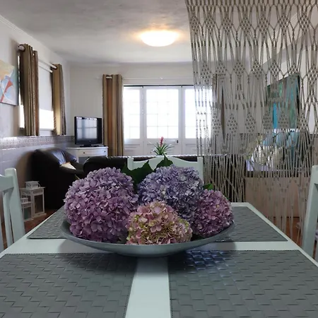 Beguest Lagoon House * Nadadouro