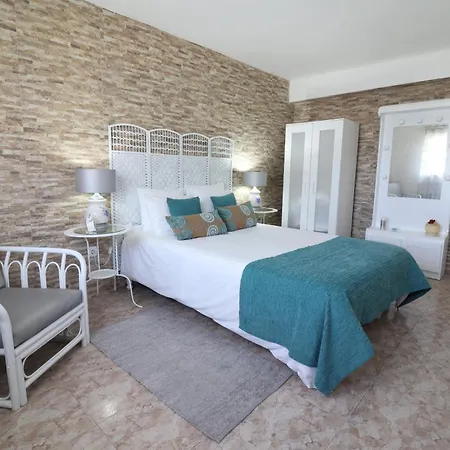 Beguest Lagoon House * Nadadouro